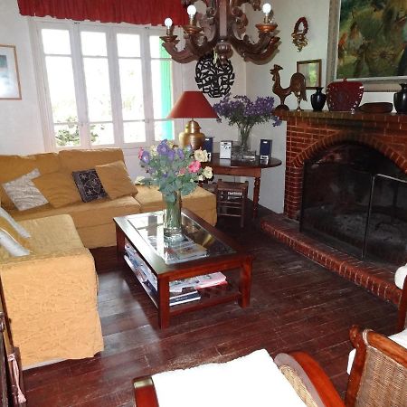 Le Ginestous Bed and Breakfast Le Soulié Exteriör bild