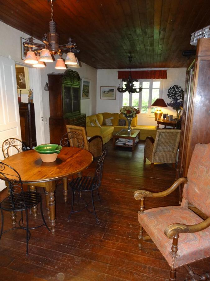 Le Ginestous Bed and Breakfast Le Soulié Exteriör bild
